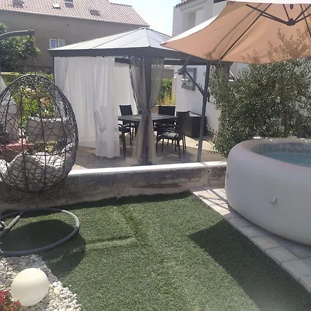 Lea-stella Apartment *